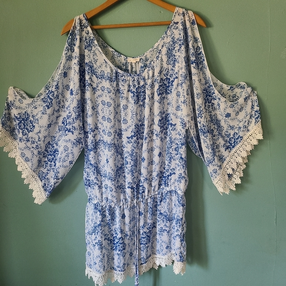 En Creme Blue Floral Print Sheer Tunic Size Small